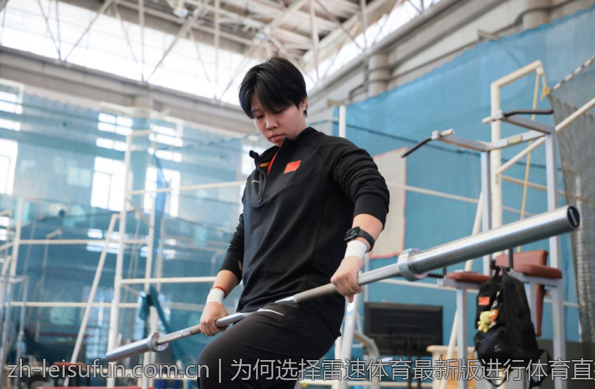 为何选择雷速体育最新版进行体育直播